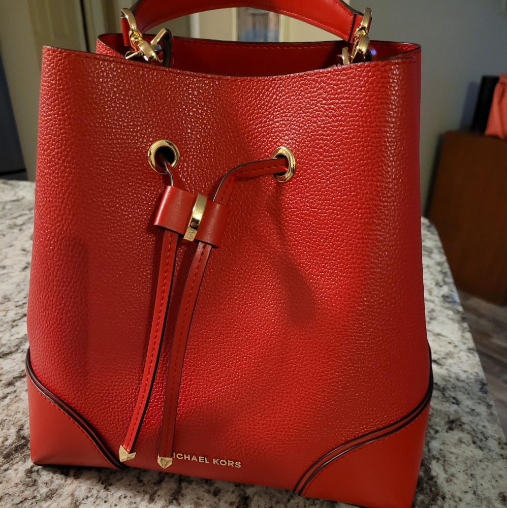 Michael Kors Bucket Purse